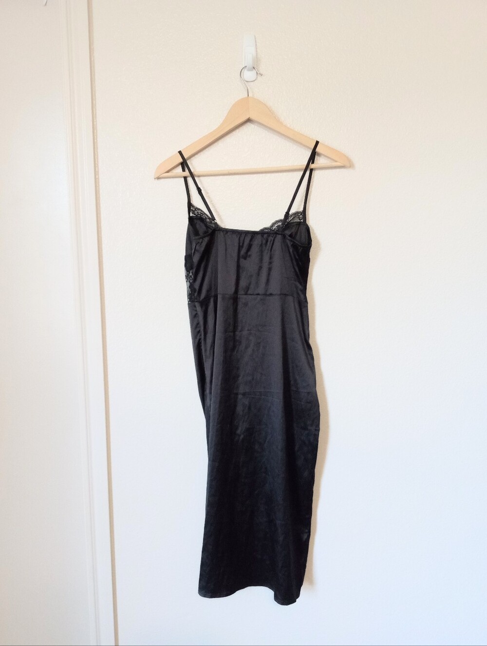 Cider Satin Lace Black Midi Dress Small NWT - Picture 8 of 8